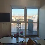 شقة Exclusive Waterfront 12 Floor