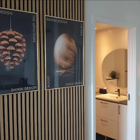 Exclusive Waterfront 12 Floor Apartment *