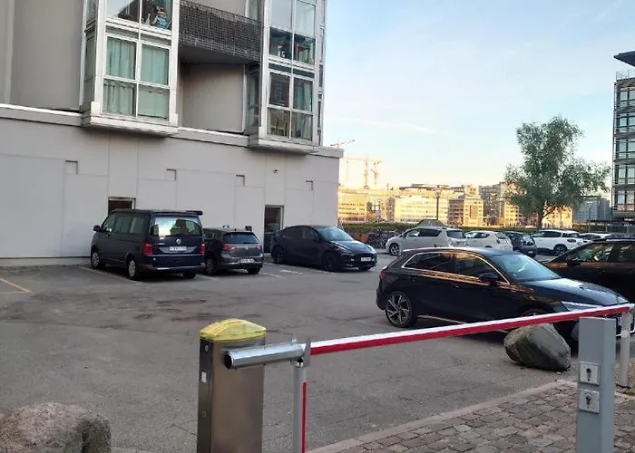 Exclusive Waterfront 12 Floor