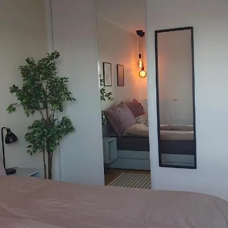 Exclusive Waterfront 12 Floor