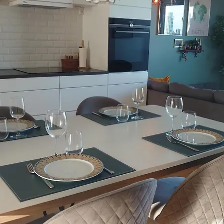 Exclusive Waterfront 12 Floor